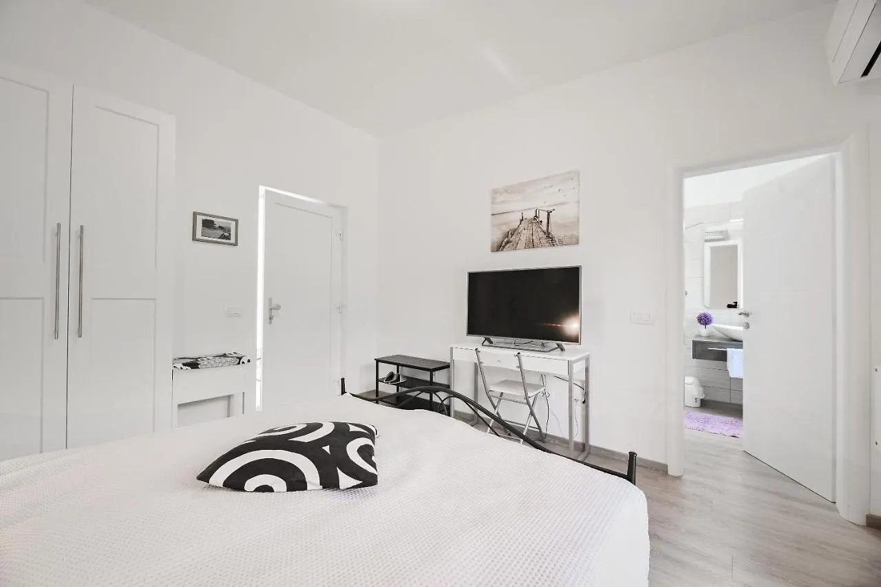 Apartment Leones Gallery Sveti Vid-Miholjice